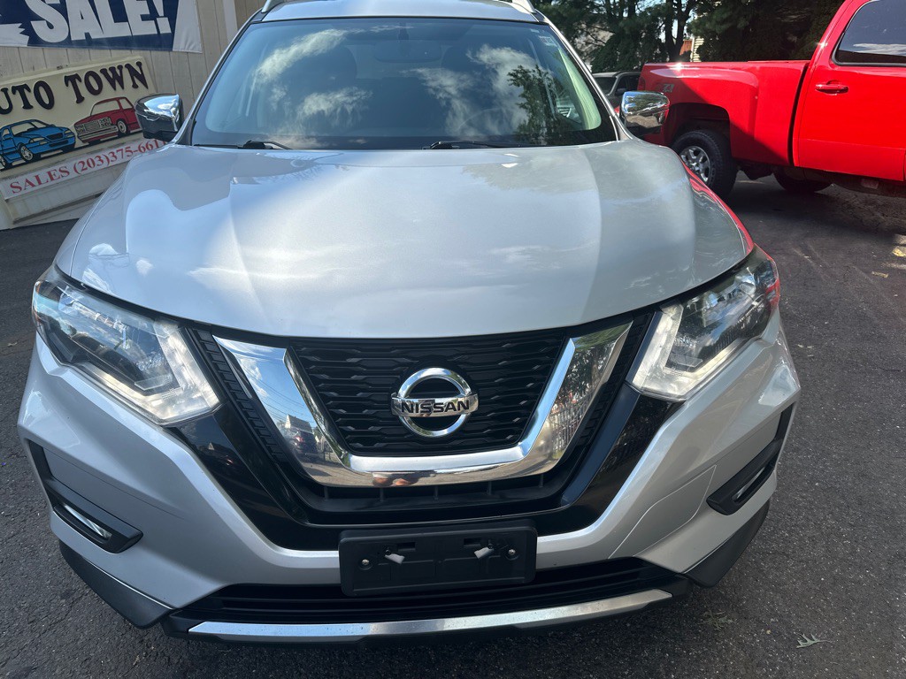 2017 Nissan Rogue Image 8