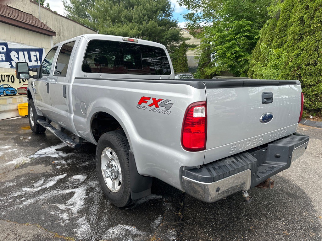 2010 Ford F-350 Image 3