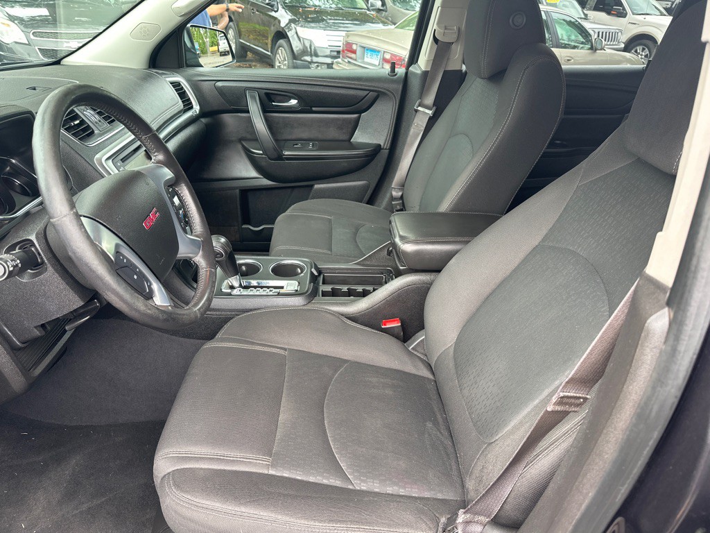 2015 GMC Acadia Image 9