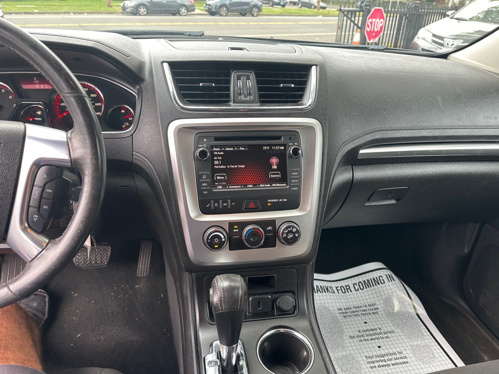 2015 GMC Acadia Image 11