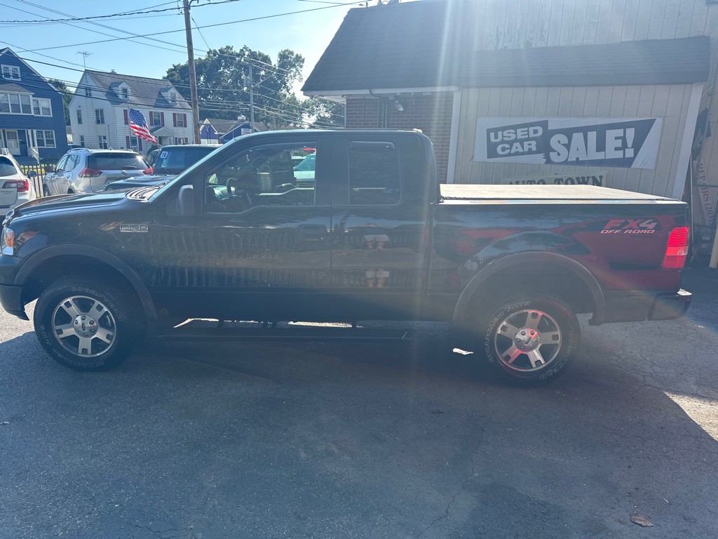2005 Ford F-150 Image 2