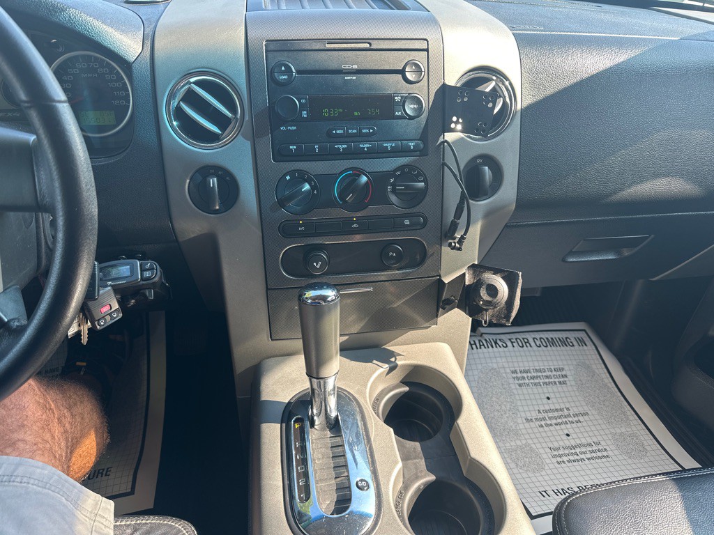 2005 Ford F-150 Image 11