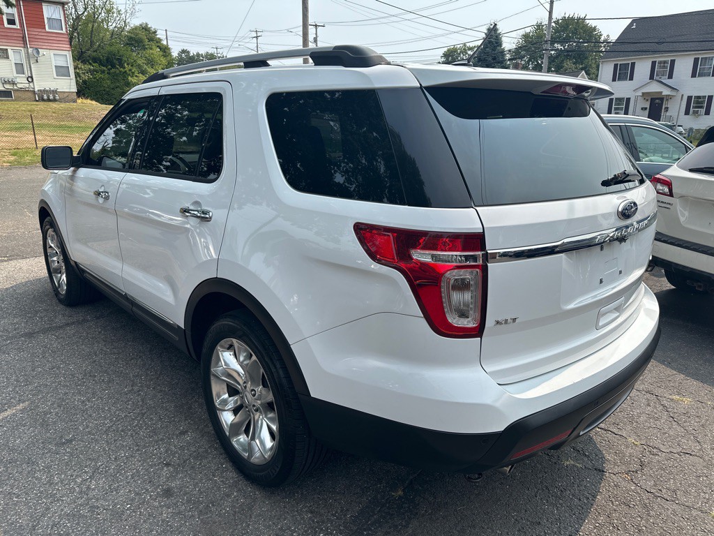 2014 Ford Explorer Image 3
