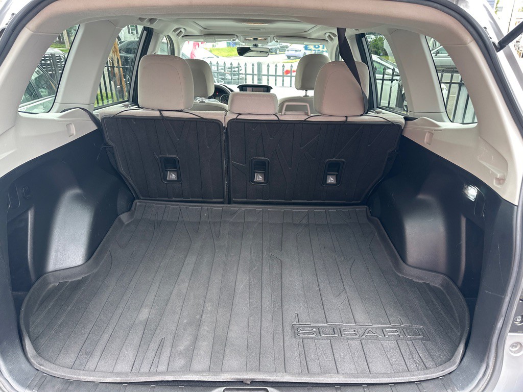 2018 Subaru Forester Image 10