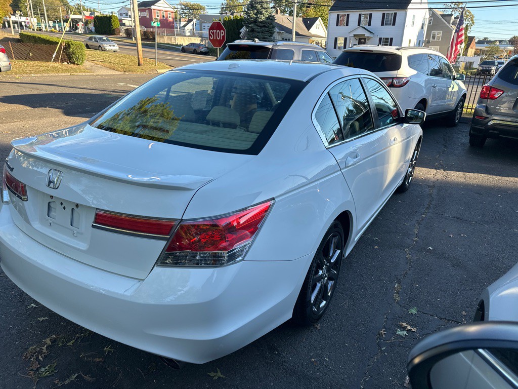2012 Honda Accord Image 5