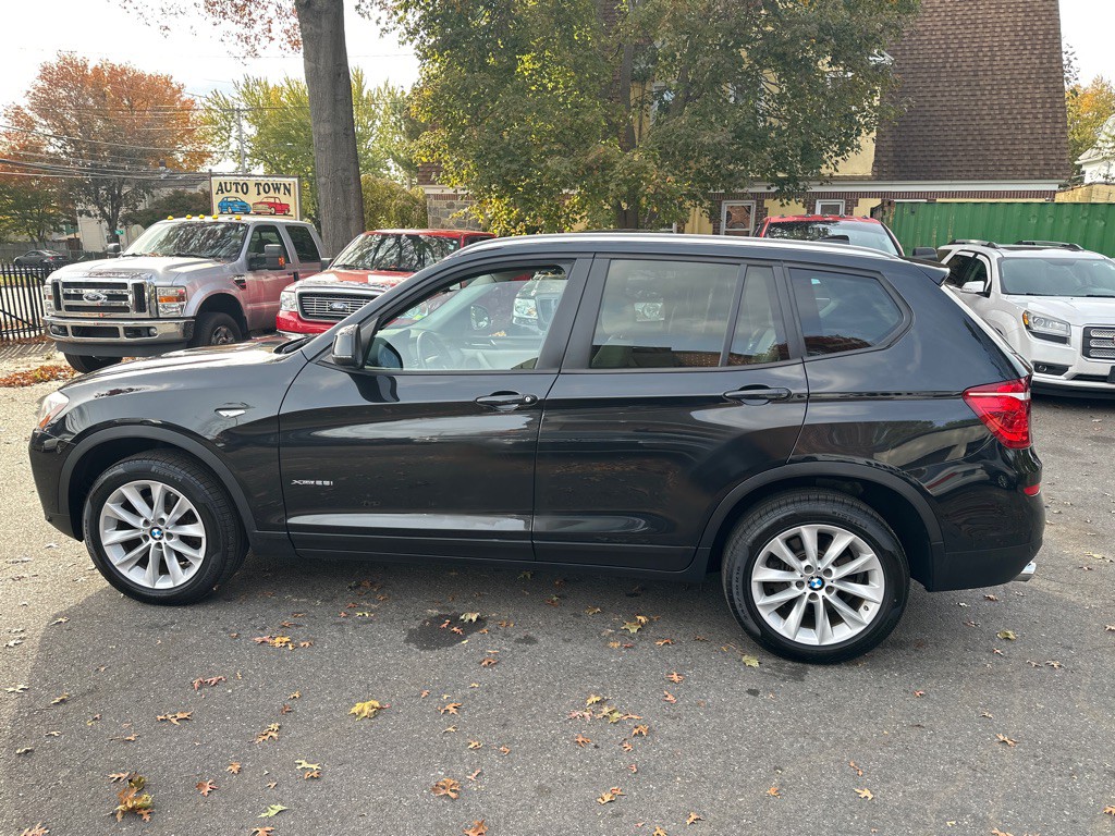 2017 BMW X3 Image 2