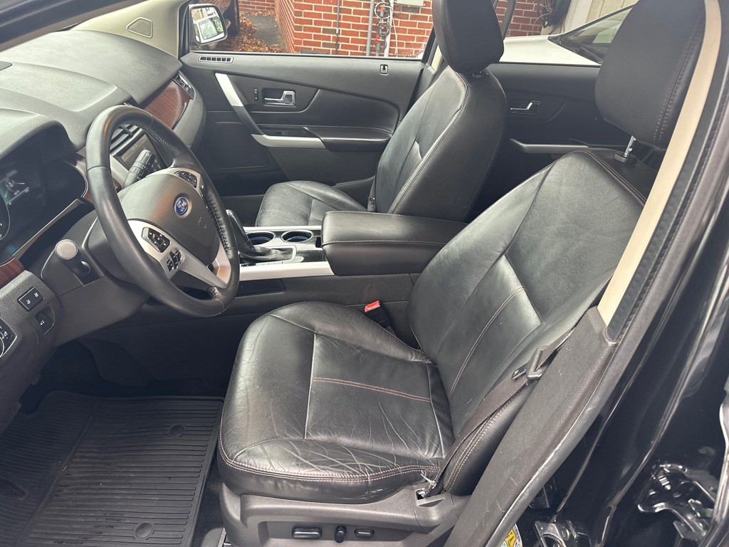 2013 Ford Edge Image 9