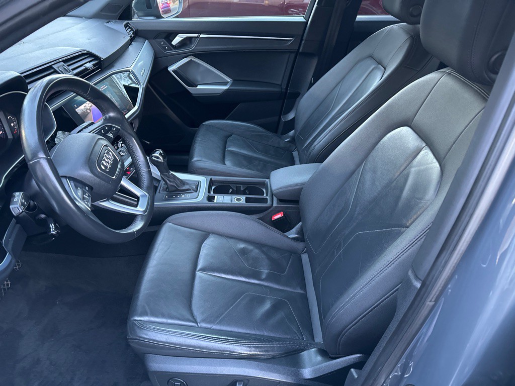 2020 Audi Q3 Image 7