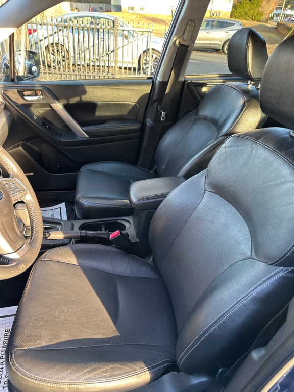 2016 Subaru Forester Image 9