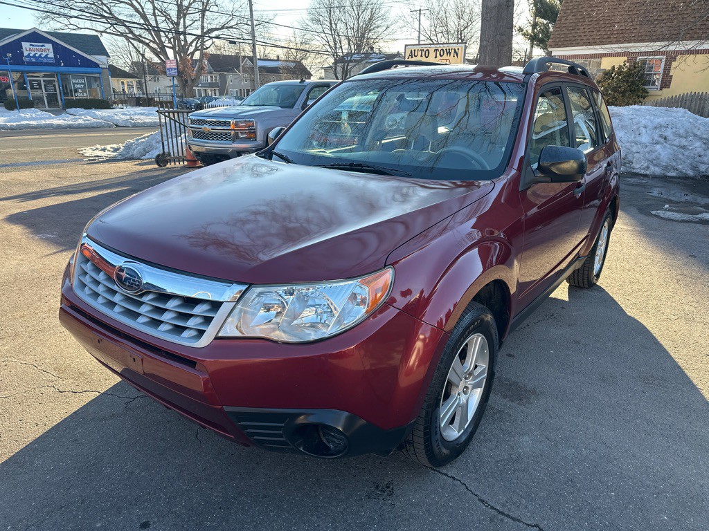 2011 Subaru Forester Image 1