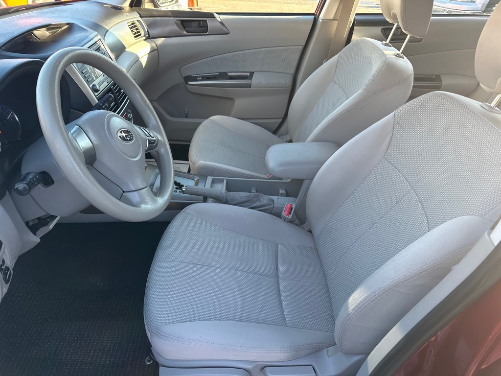 2011 Subaru Forester Image 9