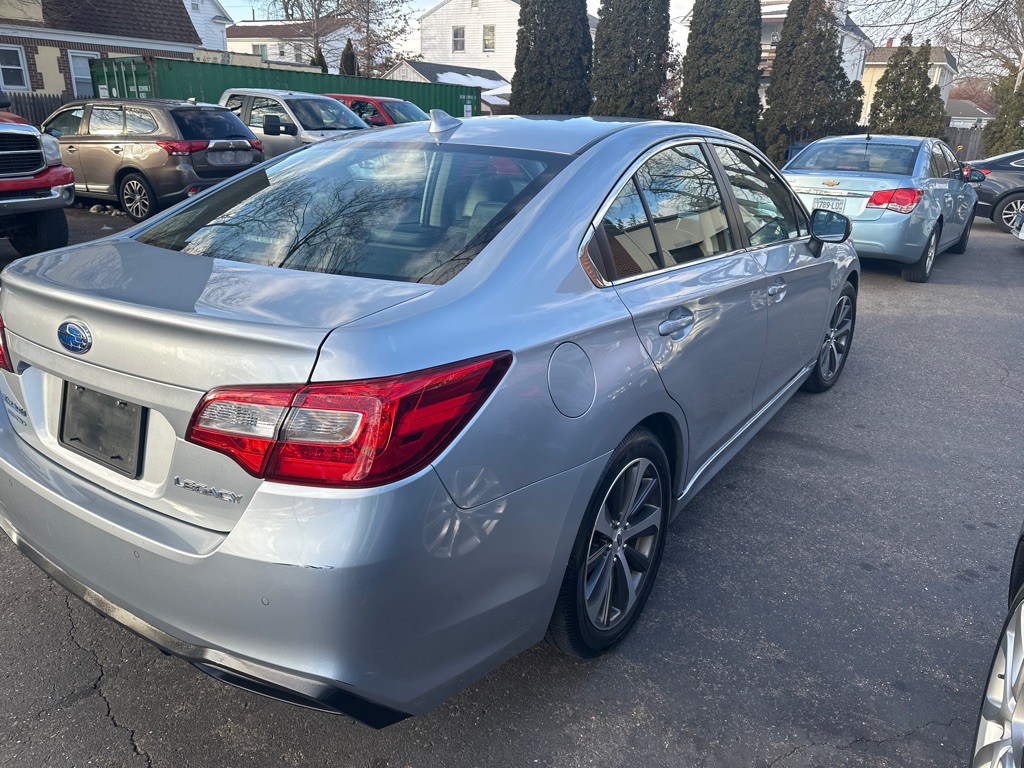 2019 Subaru Legacy Image 5