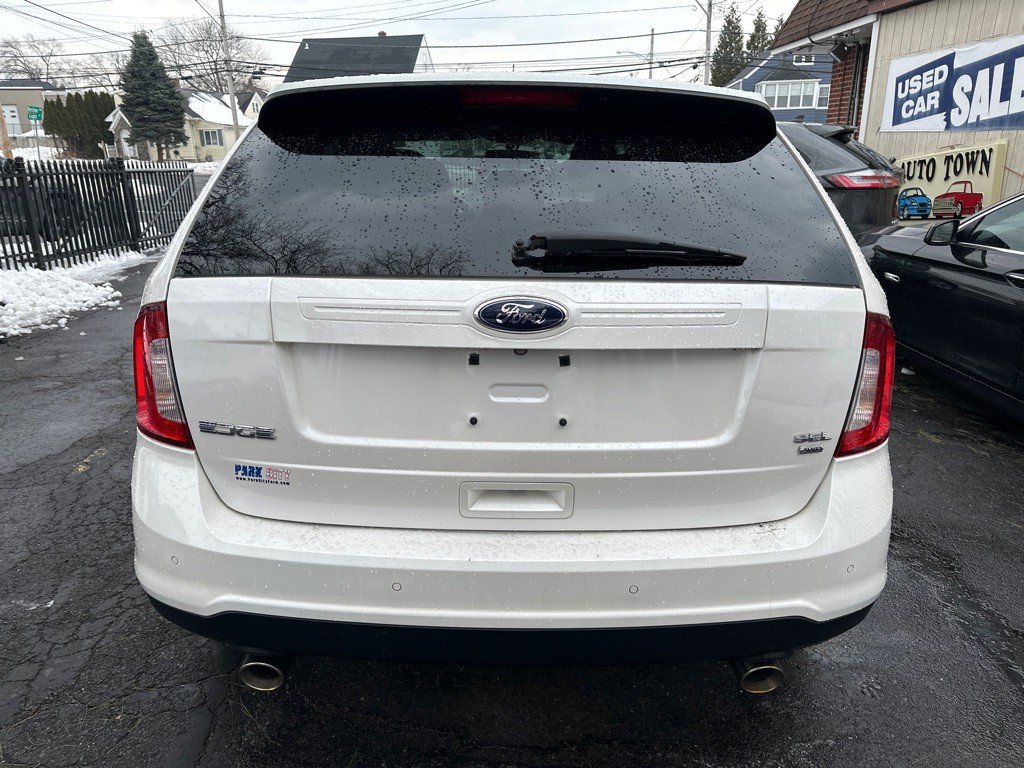 2013 Ford Edge Image 4