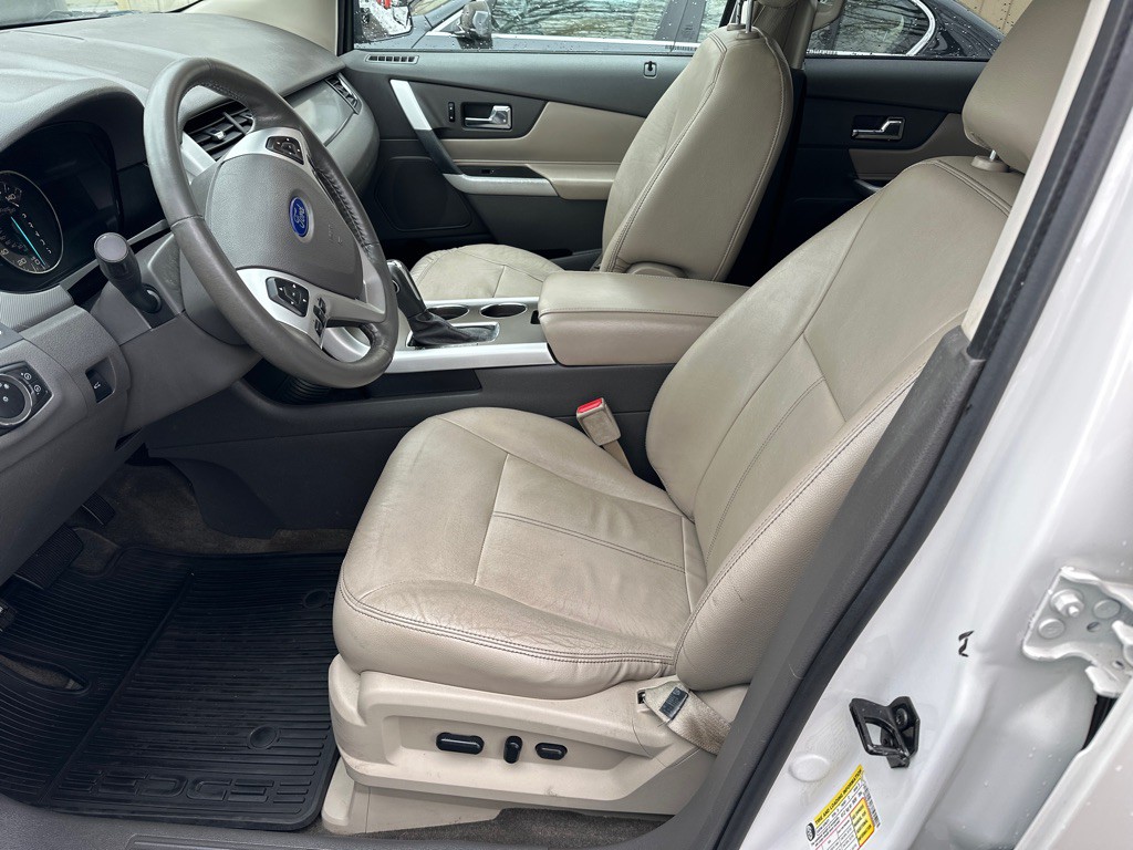 2013 Ford Edge Image 8