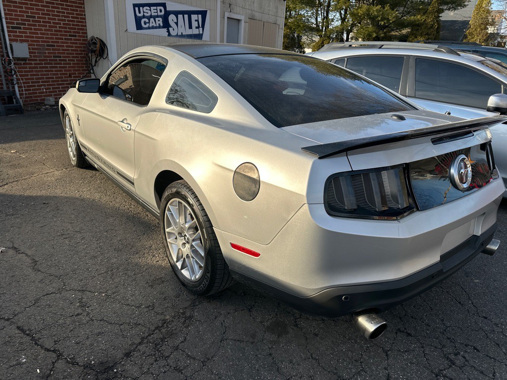 2012 Ford Mustang Image 3
