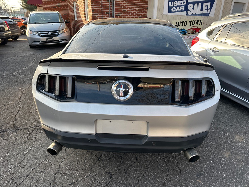 2012 Ford Mustang Image 4