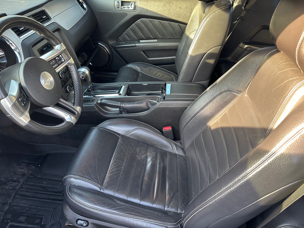 2012 Ford Mustang Image 9