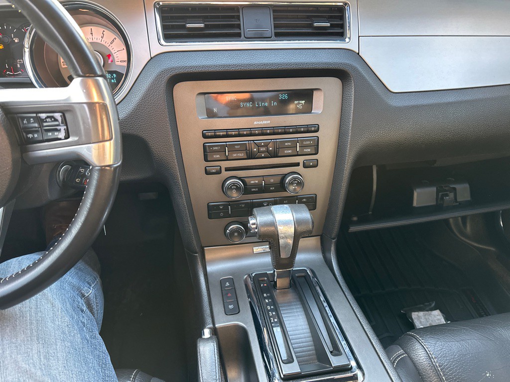 2012 Ford Mustang Image 11