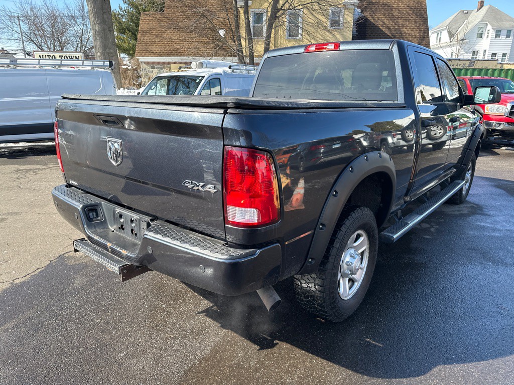 2016 RAM 3500 Image 5