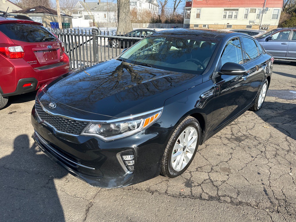 2018 Kia Optima Image 1