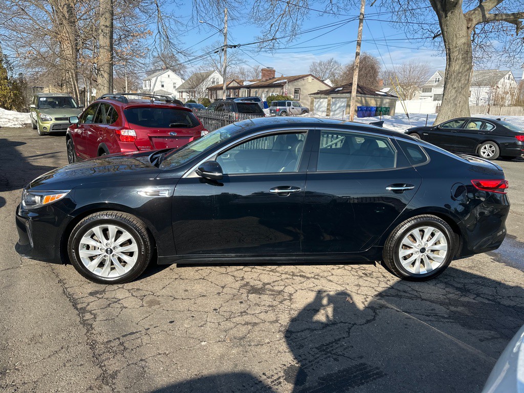 2018 Kia Optima Image 2