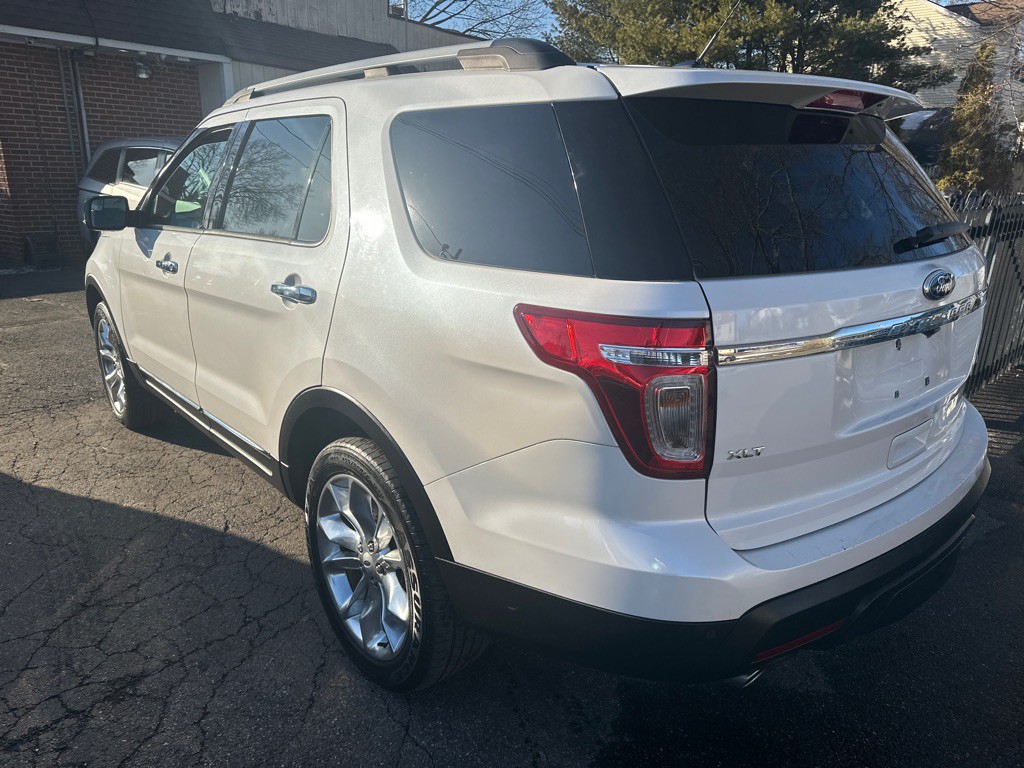 2014 Ford Explorer Image 3