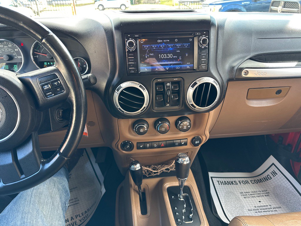 2012 Jeep Wrangler Unlimited Image 10