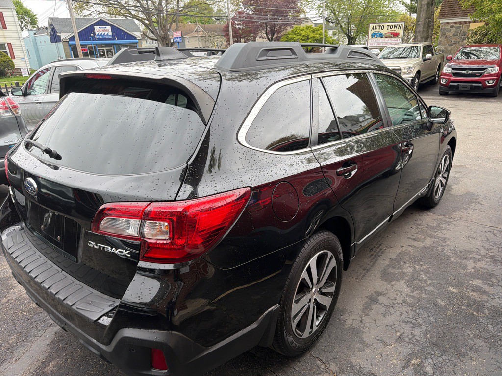 2019 Subaru Outback Image 5