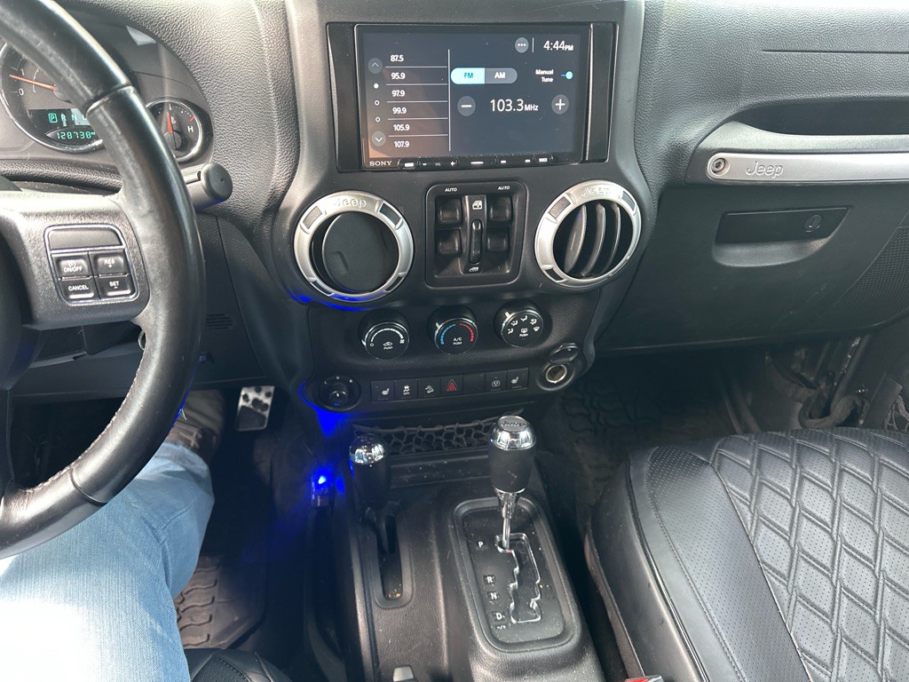 2017 Jeep Wrangler Unlimited Image 11