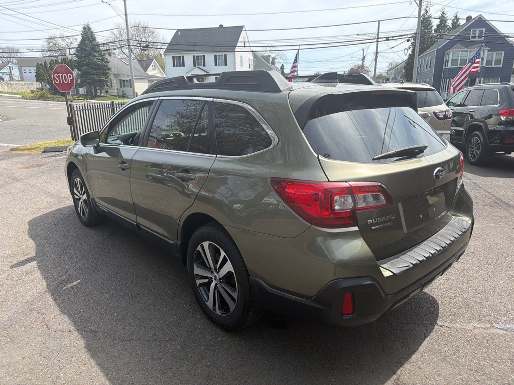 2019 Subaru Outback Image 6