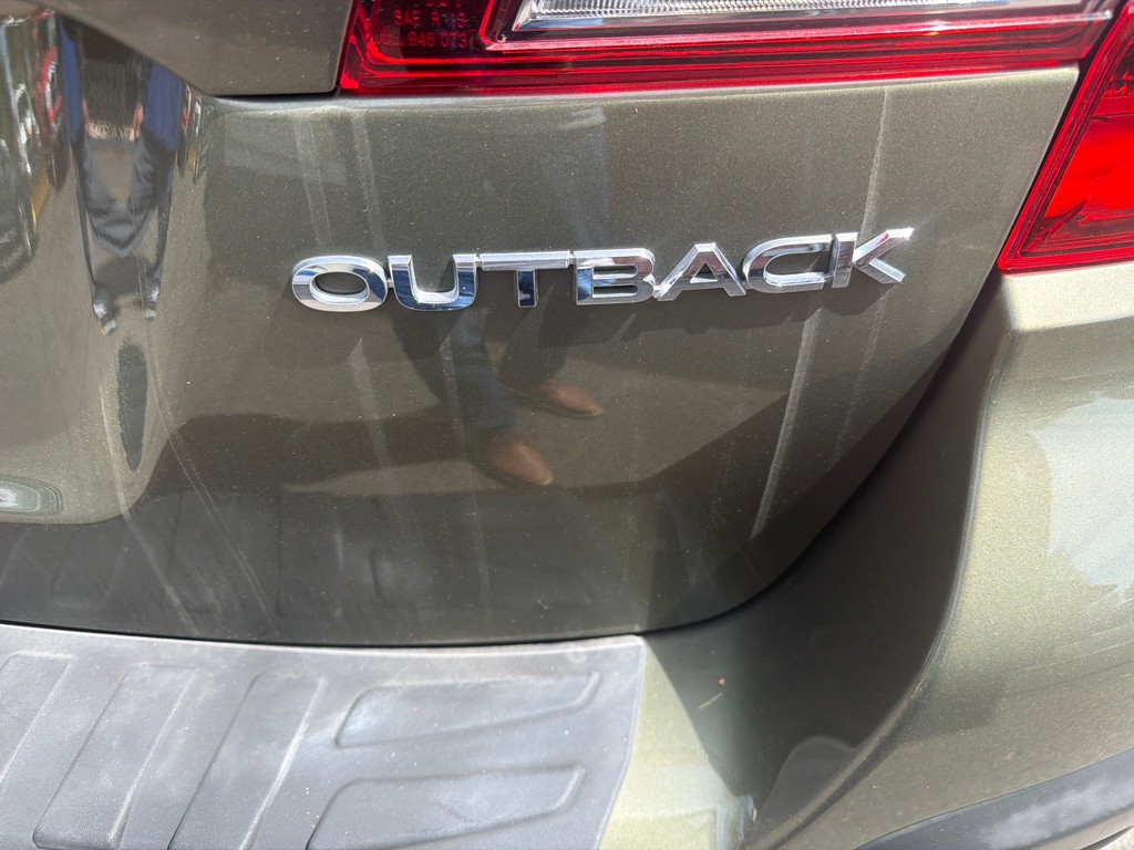 2019 Subaru Outback Image 16