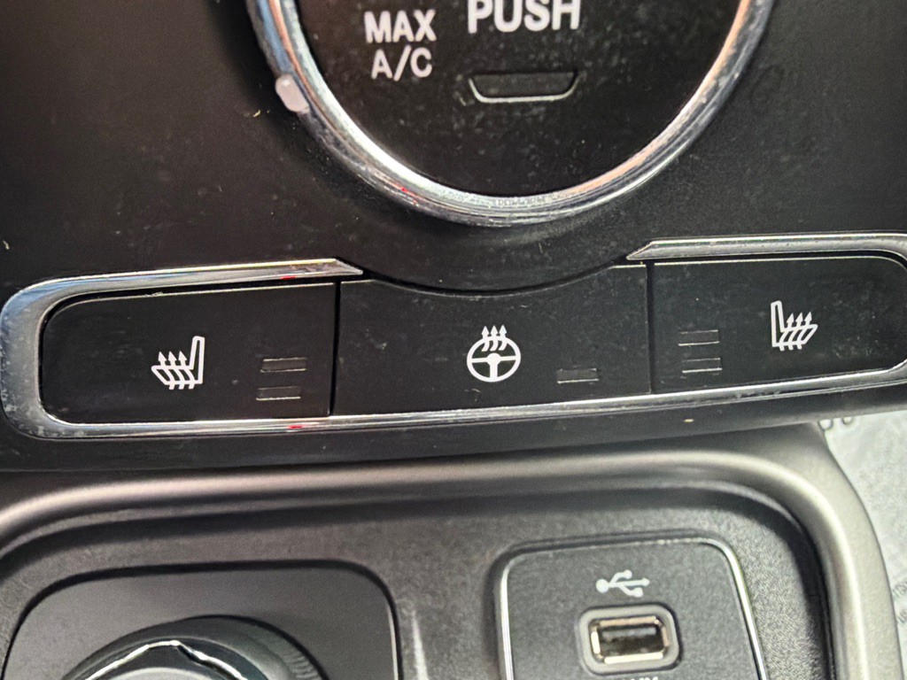 2018 Jeep Compass Image 16