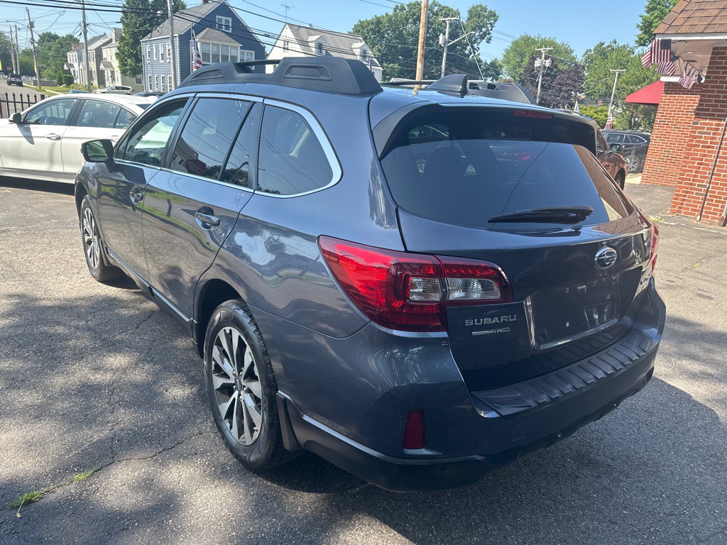 2017 Subaru Outback Image 3