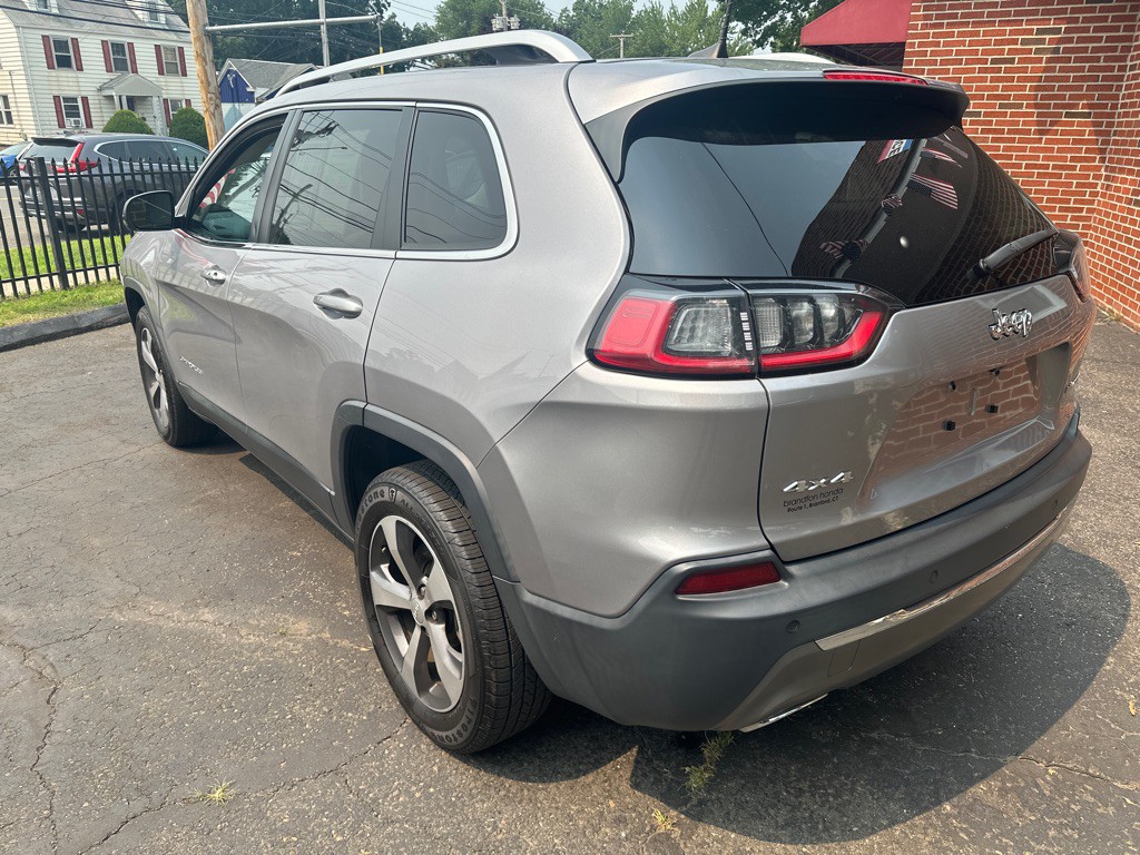 2019 Jeep Cherokee Image 3