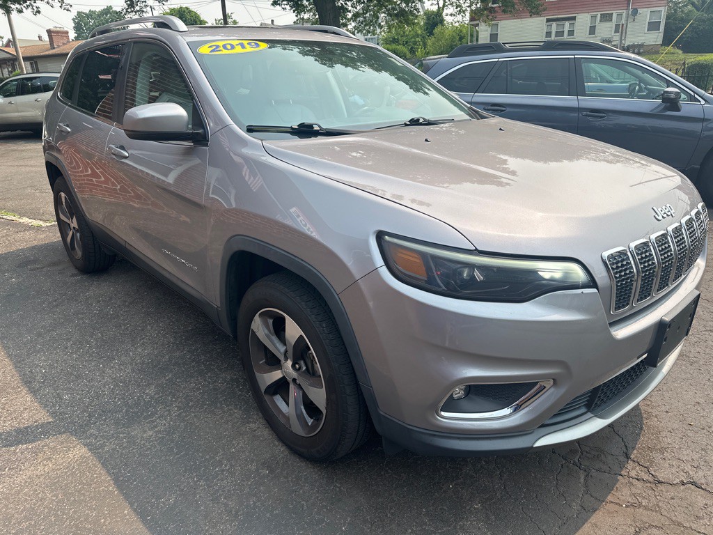 2019 Jeep Cherokee Image 7