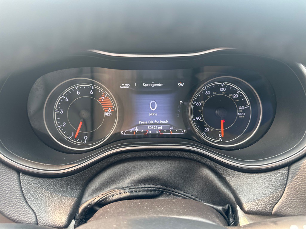 2019 Jeep Cherokee Image 11