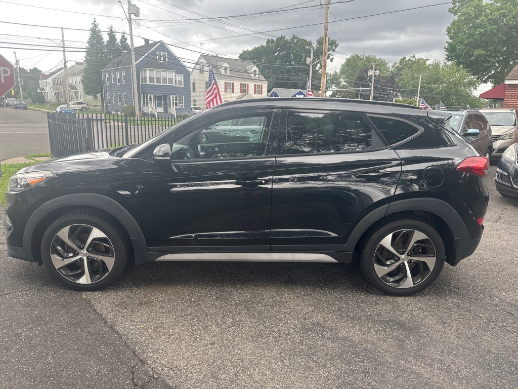 2017 Hyundai Tucson Image 2
