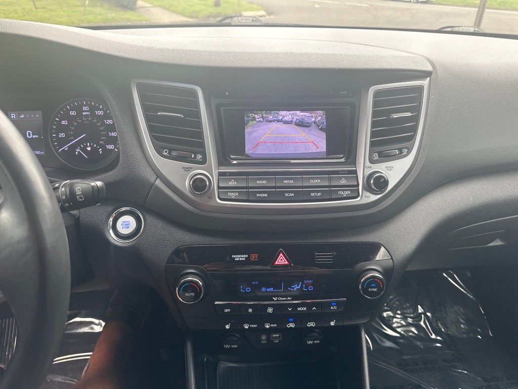 2017 Hyundai Tucson Image 12