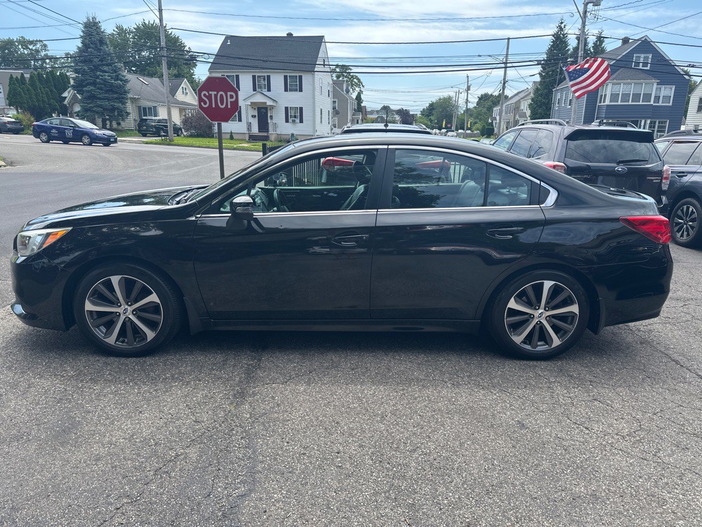 2015 Subaru Legacy Image 2