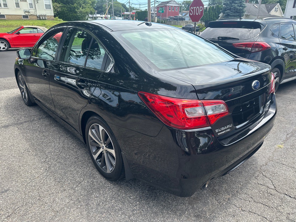 2015 Subaru Legacy Image 3
