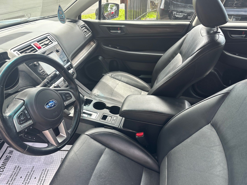 2015 Subaru Legacy Image 8