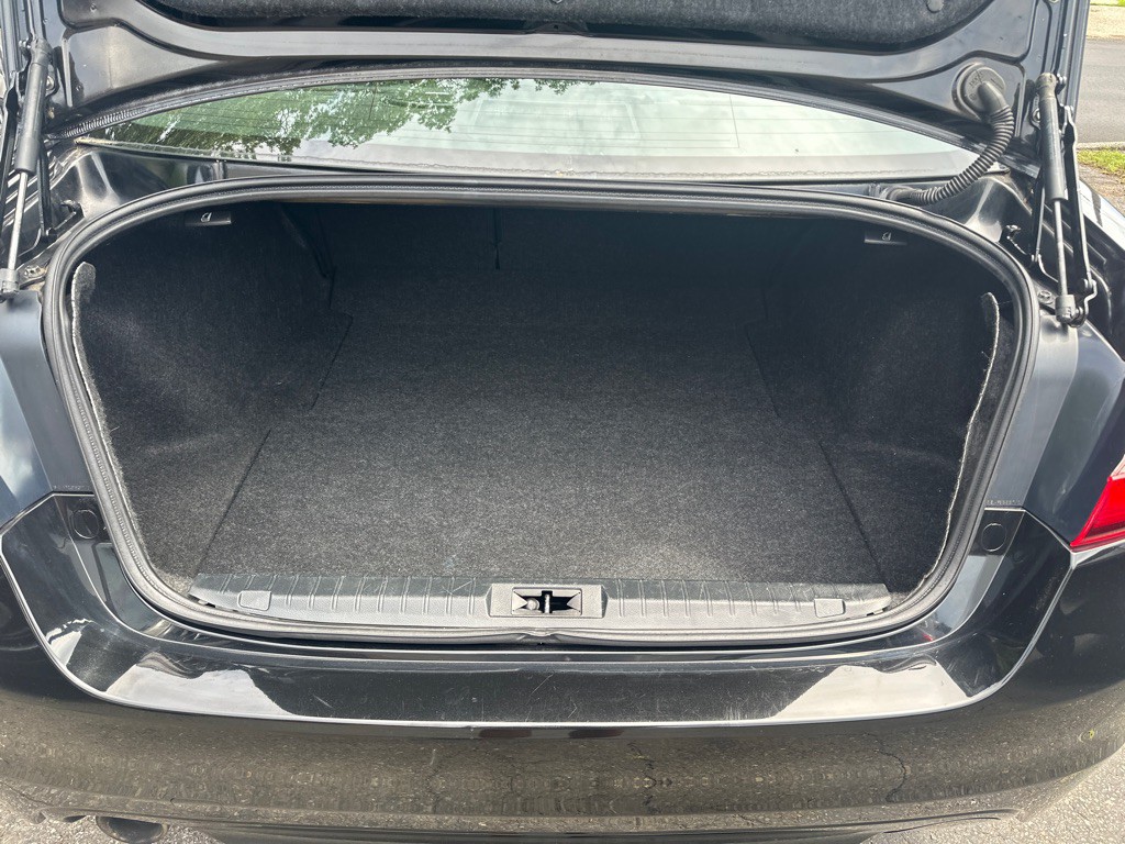 2015 Subaru Legacy Image 11