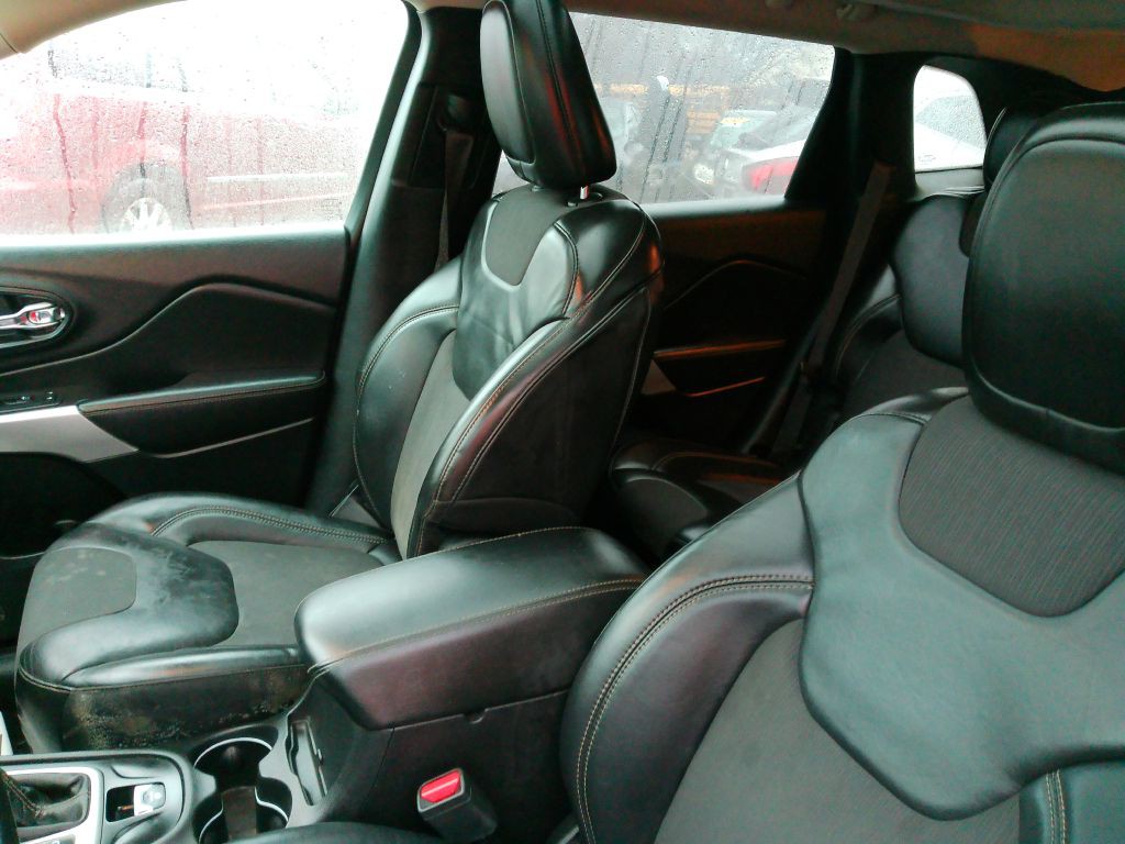 2018 Jeep Cherokee Image 10