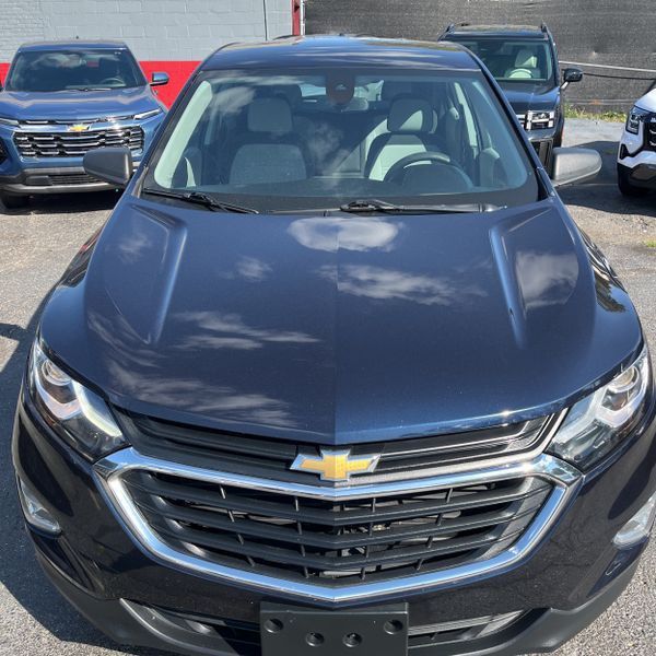 2021 Chevrolet Equinox Image 2