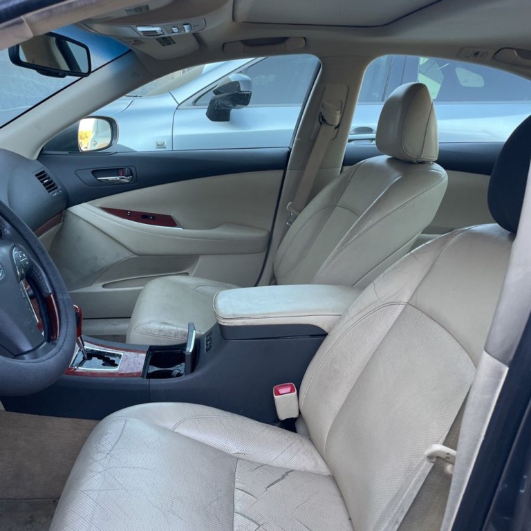 2012 Lexus ES Image 8