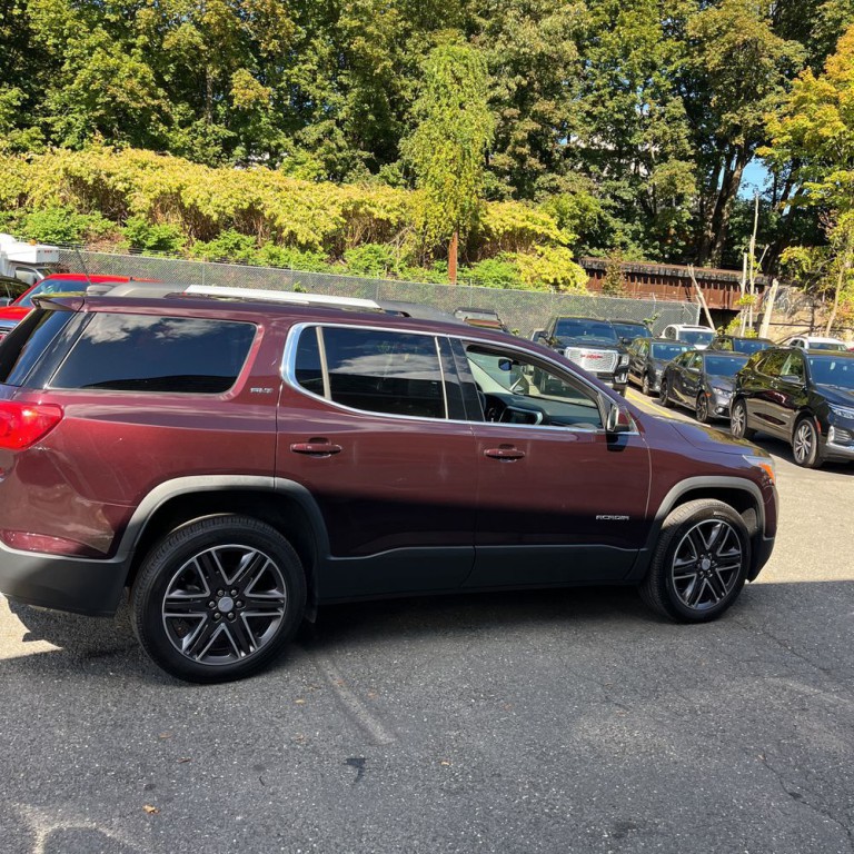 2017 GMC Acadia Image 3
