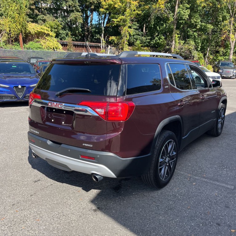 2017 GMC Acadia Image 4