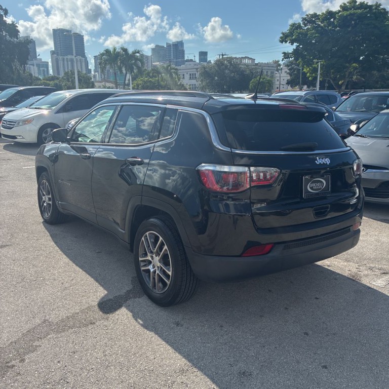 2019 Jeep Compass Image 2