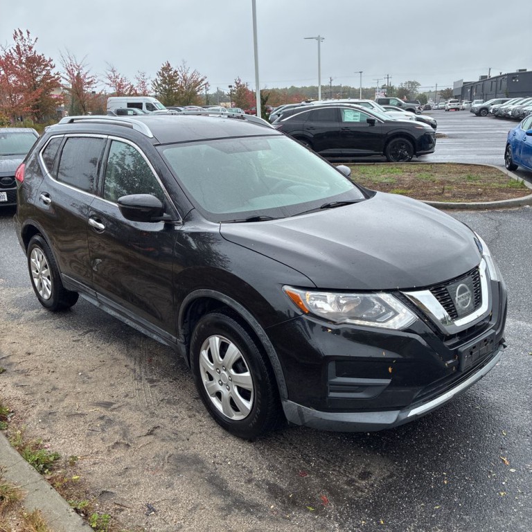 2017 Nissan Rogue Image 2