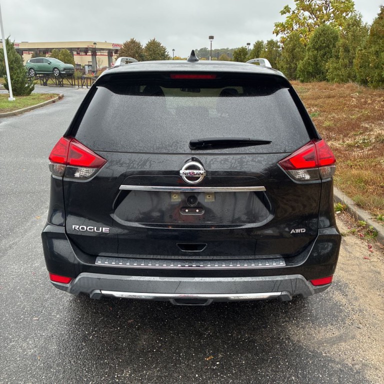 2017 Nissan Rogue Image 9